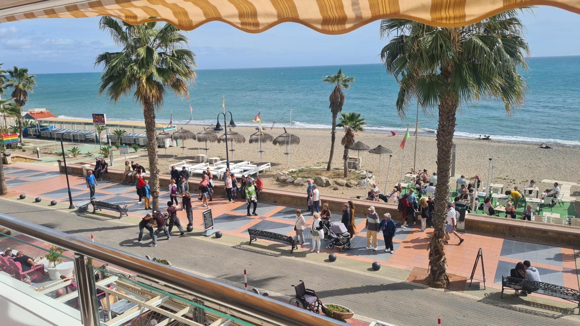 Roca Chica. Studio - First Line Beach Torremolinos Eksteriør bilde